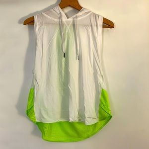 NWOT Under Armour hooded muscle tank